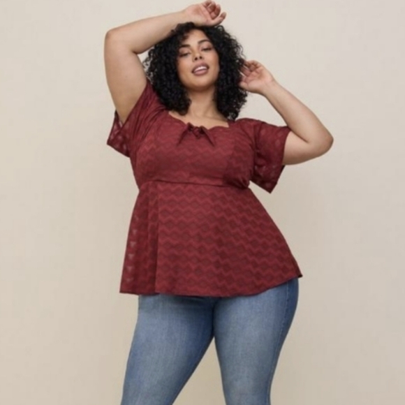 torrid fit and flare textured chiffon top - Picture 3 of 5